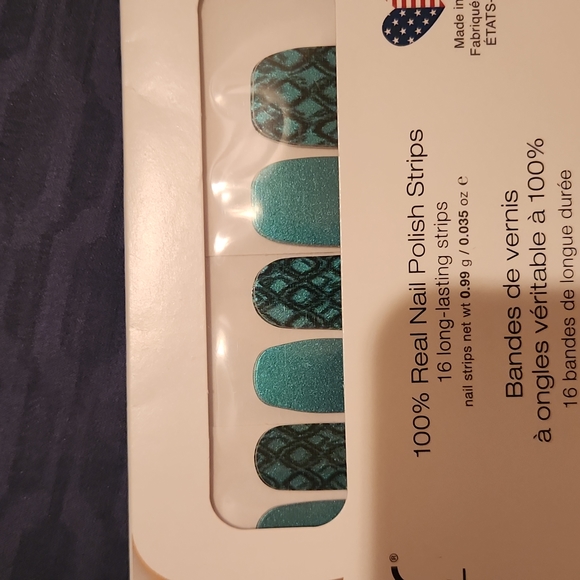 Color street nails...green and purple..snake my day....smokes on you - Picture 2 of 4